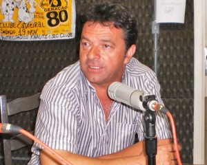 Badico, hoje técnico do Inter-SM explicou a situação (Foto: Beto Vetromile - Rádio Universidade)