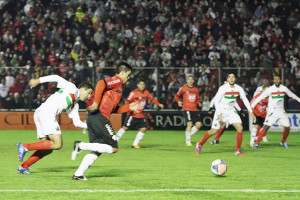 Cleiton ainda não tem substituto definido (Foto: Carlos Insaurriaga - AI GEB)