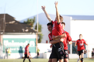 Jogador coringa no meio-campo disputará Série D pelo Xavante (Foto: Carlos Insaurriaga, AI GEB)