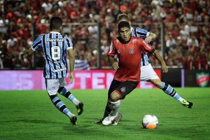 Cleiton é dúvida para enfrentar o Tricolor (Foto: Italo Santos - AI GEB)