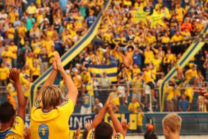 Torcida compareceu em grande número na Boca do Lobo (Foto Leandro Lopes)