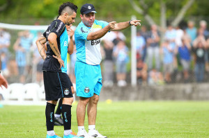 Enderson Moreira definiu equipe que enfrentará o Xavante (Foto: Lucas Uebel - AI GFBPA)