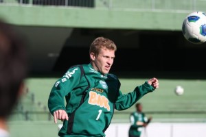 Willian já defendeu o Coritiba (Foto: Franklin de Freitas)