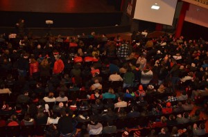 Theatro Guarani tomado por torcedores rubro-negros (foto: Elison Bitencourt - Rede Esportiva)