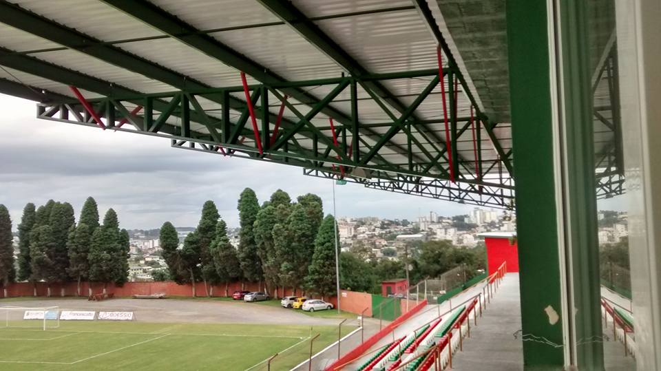 Estádio das Castanheiras (Foto: Luis Magno)