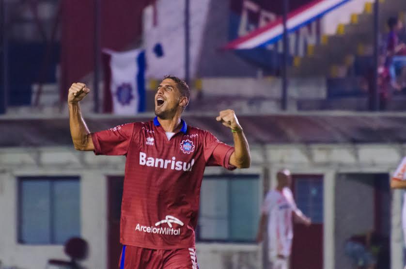 Ramón marcou o primeiro gol grená. (Foto: Geremias Orlandi/Divulgação)