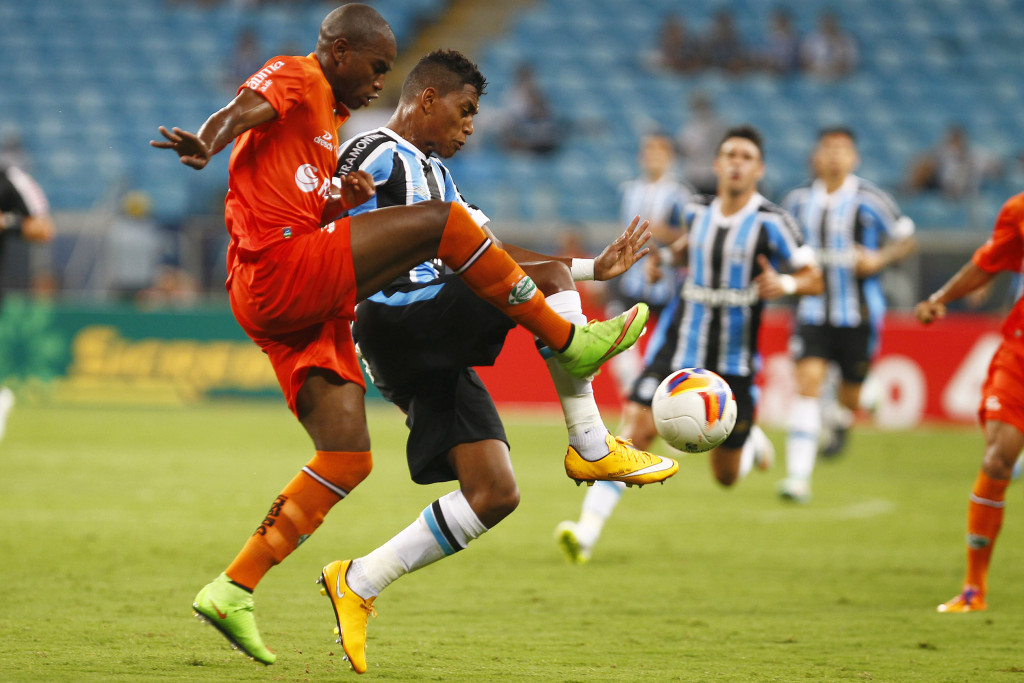 Helder volta ao time alviverde (Foto: Lucas Uebel/ Grêmio FBPA)