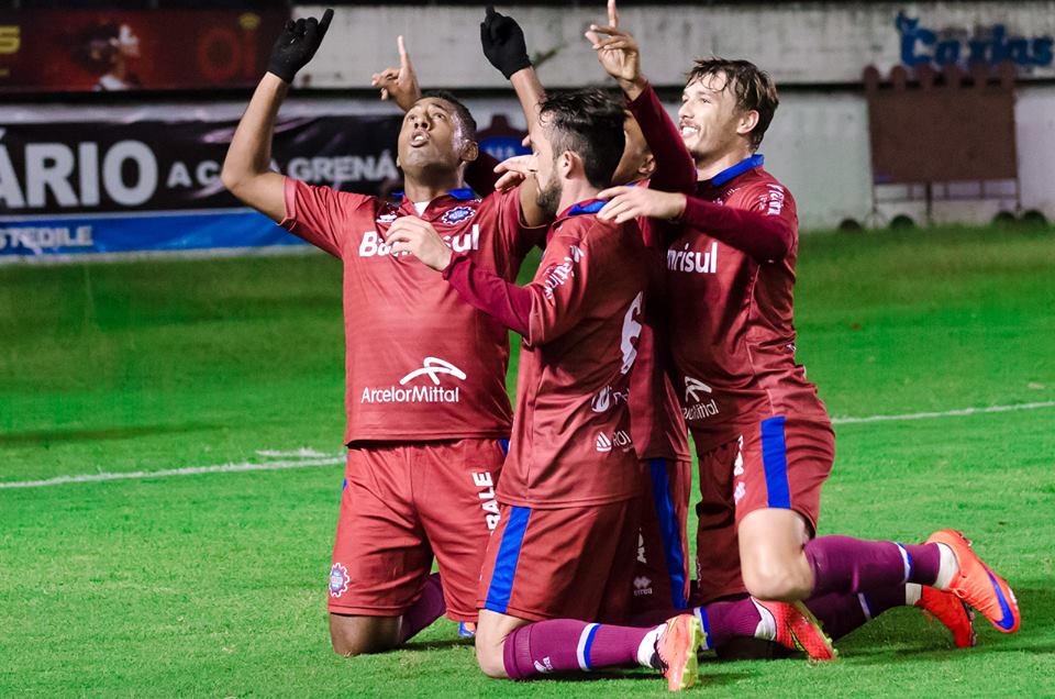 Jajá marcou o seu nono gol na Divisão de Acesso (Foto: Geremias Orlandi)