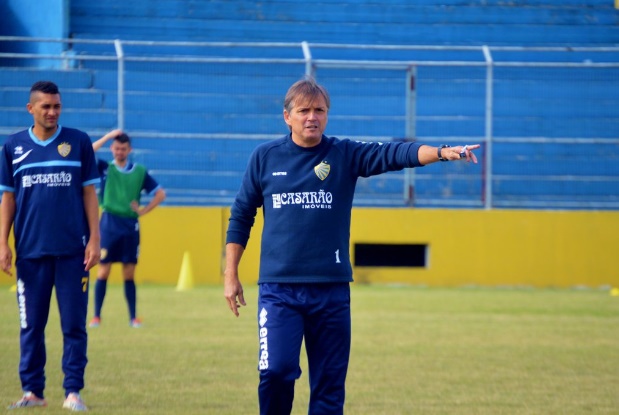 Winck na última atividade antes da viagem (Foto: Divulgação/Twitter @ecpelotas)