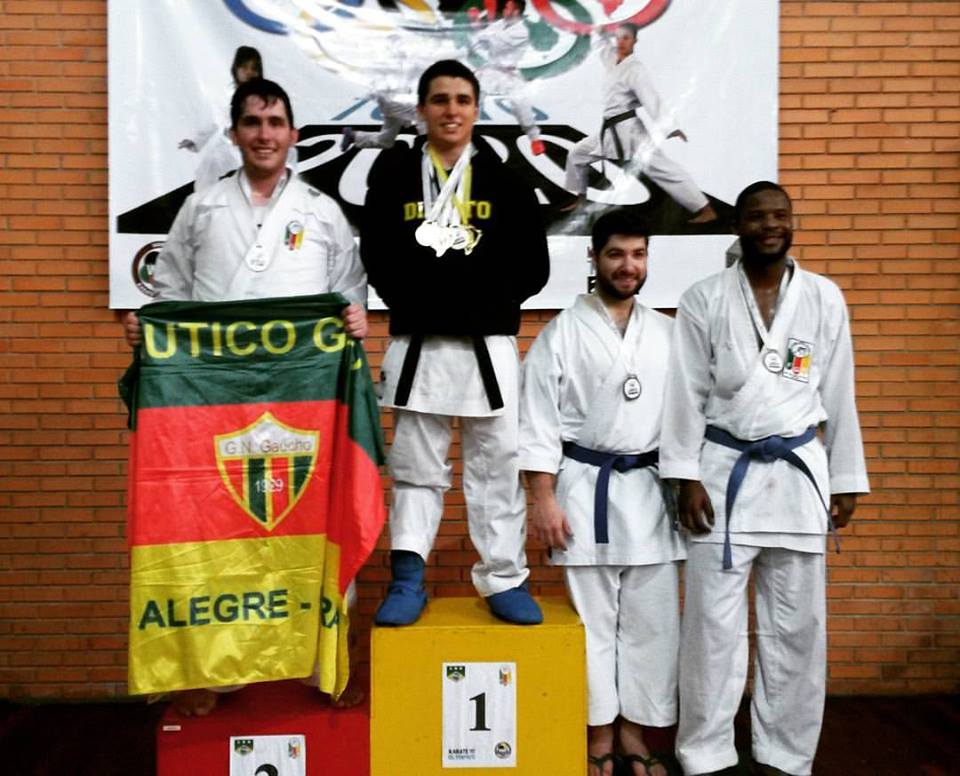 Fernando conquistou quatro outros no Open Universitário (Foto: Reprodução/Facebook)