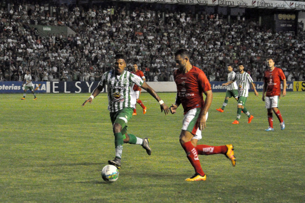 Time mineiro saiu em vantagem do jogo de ida. (Foto: Arthur Dalegrave)