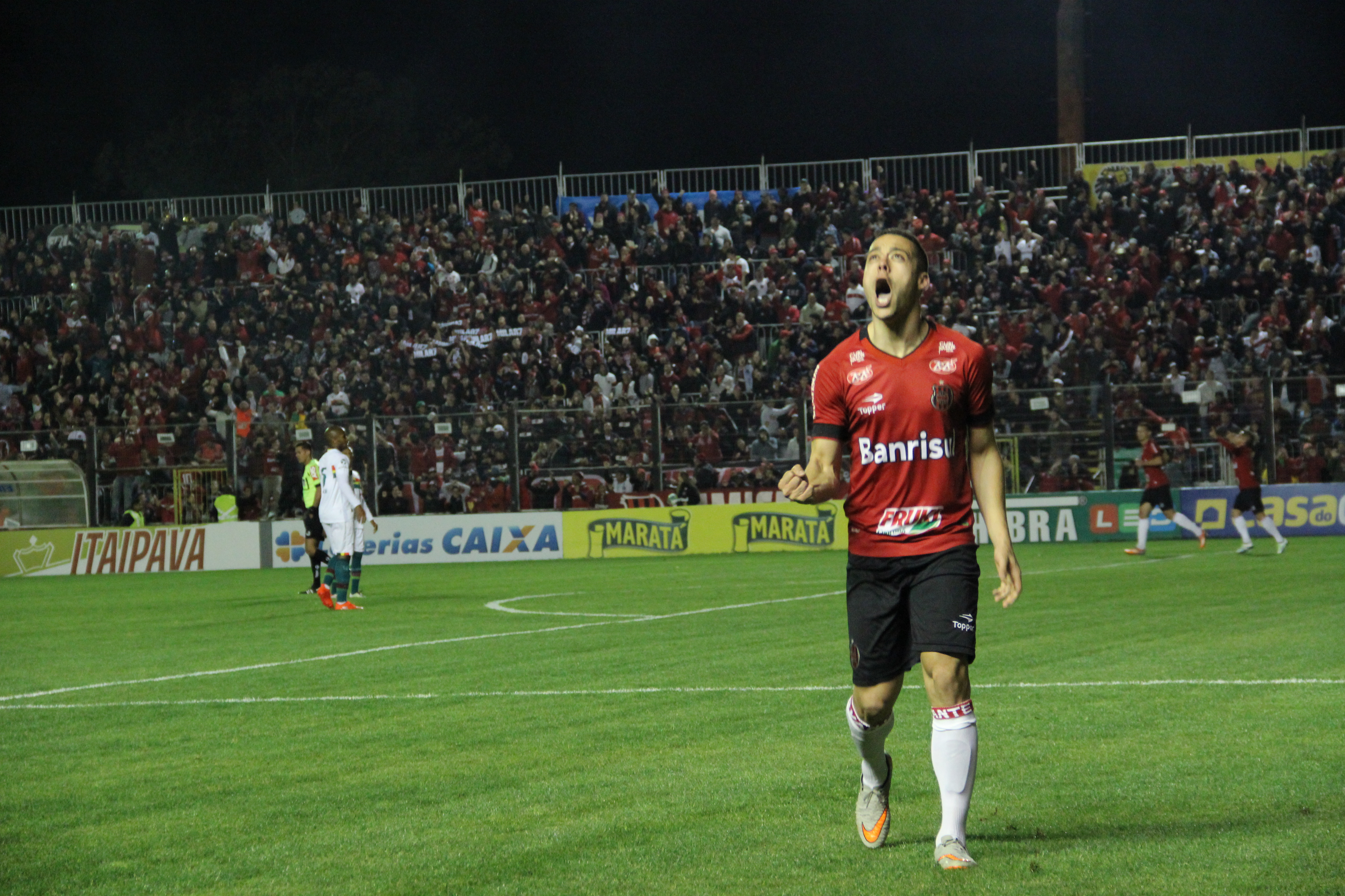 Ramon comemora gol. (Foto: Vitor Azocar/Rede Esportiva)