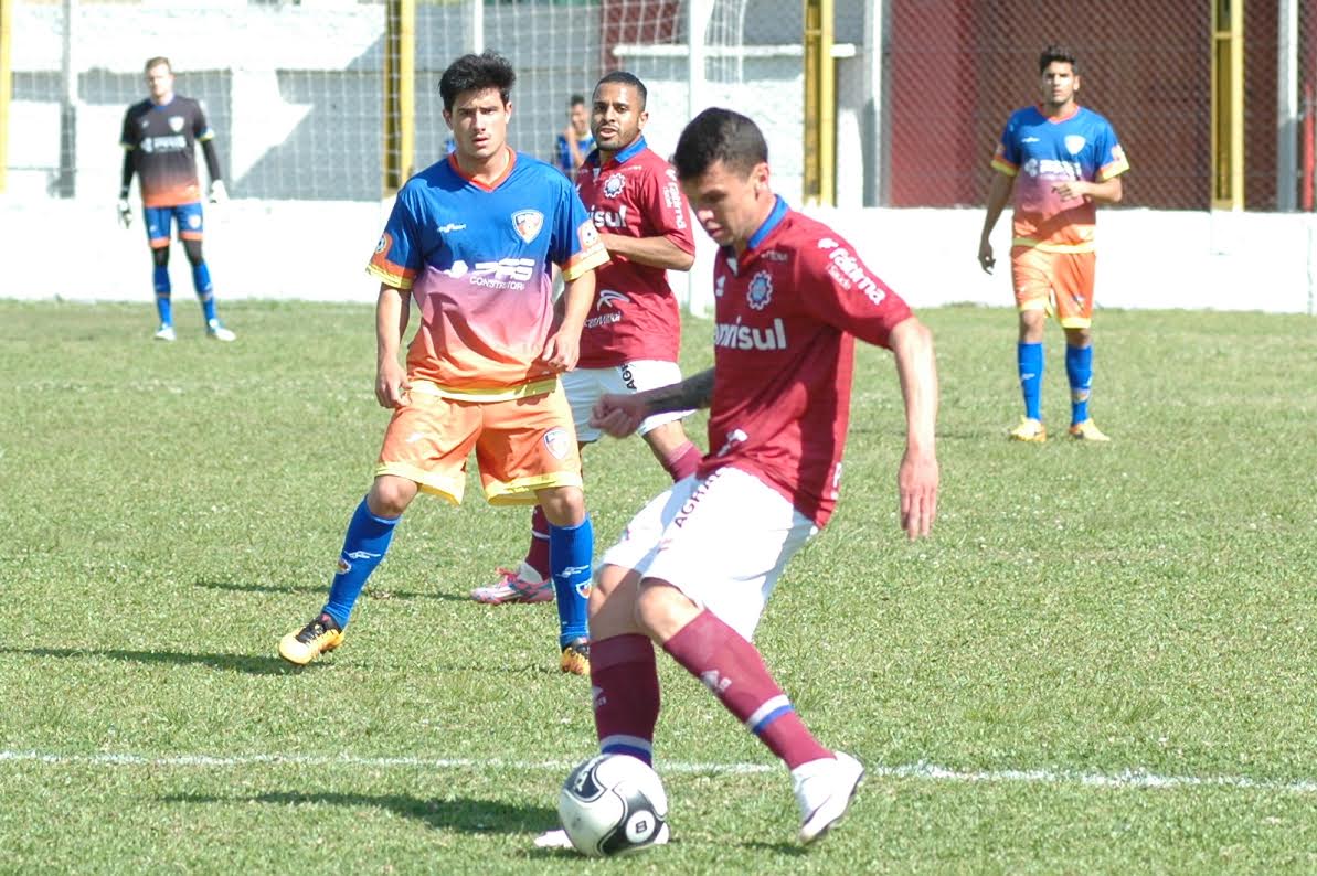 Rafael Chorão é uma das opções para a vaga de Marlon. Foto: Rafael Tomé - Assessoria Caxias